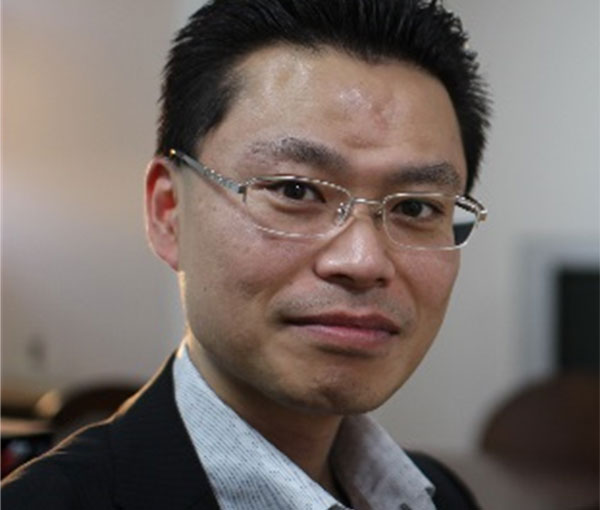 統括部長　田島 智